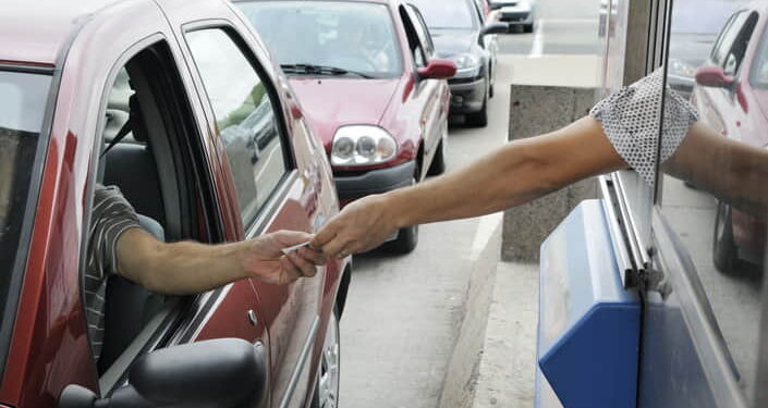 Платні дороги, заміна “прав” та обов’язковий техогляд: як рух до ЄС вплине на кожного українця –
