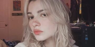 Прикордонники розповіли, чи забороняли батьку вбитої Заруцької виїхати у США на похорон доньки