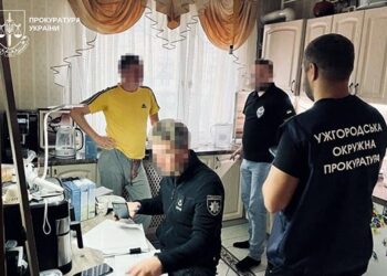 Привласнили 235 тис. грн: на Закарпатті судитимуть підрядника та чиновника Ужгородської міськради –