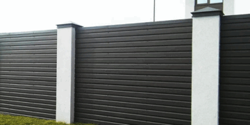 Профнастил для огорож: як вибрати міцний та довговічний матеріал