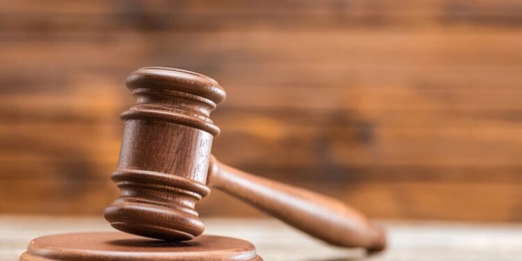 Суд ухвалив вирок українському військовому за поширення порно. Кому він його надіслав?