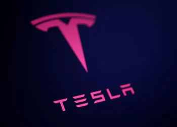 Tesla прагне отримати дозволи на запуск сервісу райд-хейлу в аеропортах Силіконової долини » Технології