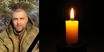 У Мукачеві попрощаються із полеглим на війні з рф Героєм Ігорем Служакіним-Борщем (ФОТО)