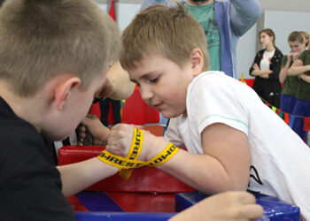 У Мукачеві проведуть чемпіонат району з армрестлінгу