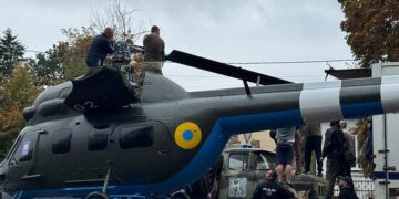 У Полтаві на місці пам’ятника, присвяченого російському царю, поставили вертоліт. І одразу демонтували