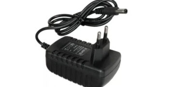 Універсальний блок живлення: практичність чи компроміс?