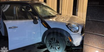 В Ужгороді гонитва за Mini Cooper завершилася ДТП (ФОТО)