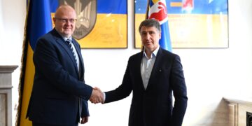 В Ужгороді обговорили розширення пунктів пропуску на кордоні зі Словаччиною –