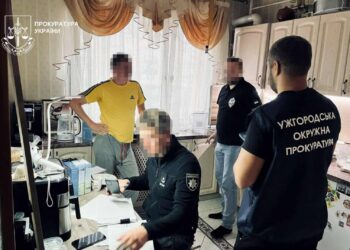 В Ужгороді викрили схему розкрадання коштів на ремонті поліклініки для ВПО (ФОТО)