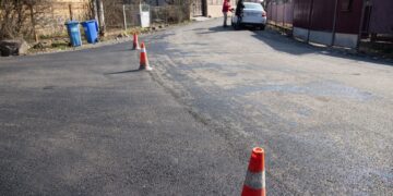 В Ужгороді заборонили «дорожні конуси» на загальних територіях –