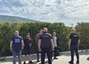 Закарпатець пропонував прикордоннику $6000 за допомогу у переправленні ухилянтів до Румунії (ФОТО)