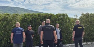 Закарпатець пропонував прикордоннику $6000 за допомогу у переправленні ухилянтів до Румунії (ФОТО)