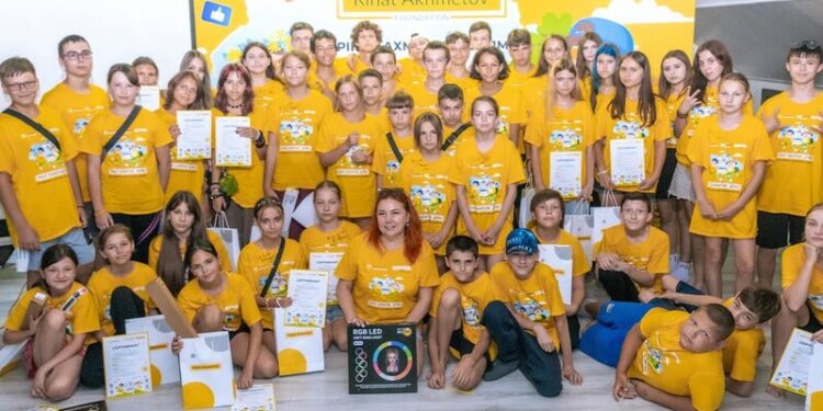 Завершилася літня зміна “Блогер Кемпу” від Фонду Ріната Ахметова