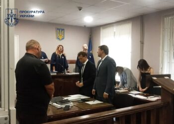 Жорстоке вбивство на Тячівщині: неповнолітній підозрюваний залишиться під вартою –