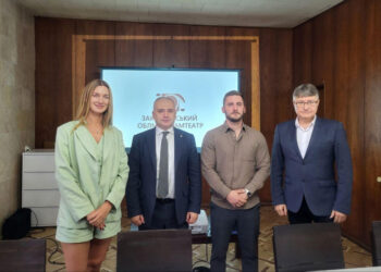 Жовтень 2025 року проголошено місяцем Закарпатського академічного музично-драматичного театру – із нагоди 80-річчя з дня створення