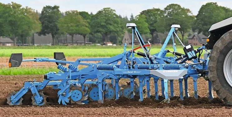 Lemken готує культиватор Karat до роботи з роботами-тракторами – Техніка