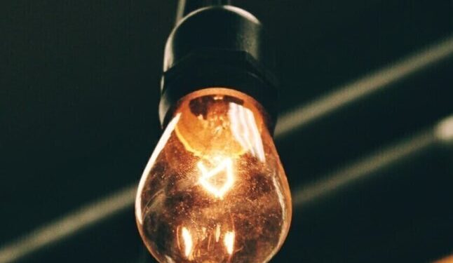 Ворог завдав удару по Україні: подекуди немає світла і введено аварійні відключення — Закарпаття