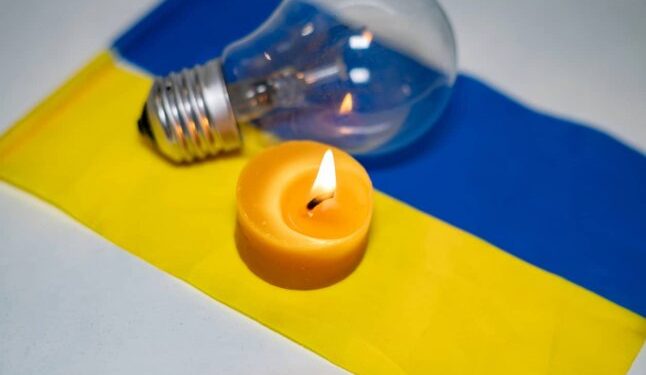 Одна з областей з 20:00 ввела графіки відключень: 3 години є світло, а 6 — нема — Закарпаття