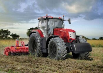 McCormick представив свій найпотужніший трактор на 340 к.с. – Техніка