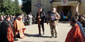 В останню дорогу у Мукачеві провели полеглого Героя — Закарпаття