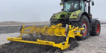 BEDNAR TERRADUO поєднує принципи глибокорозпушувача і щілювача – Техніка