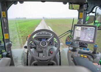 Deutz-Fahr переносить автомобільні системи безпеки у трактори – Техніка