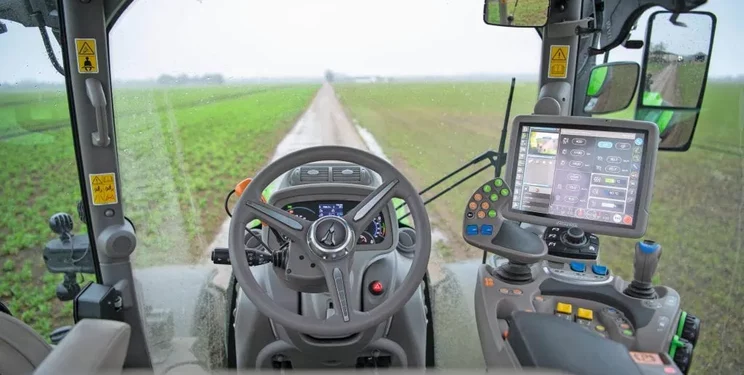 Deutz-Fahr переносить автомобільні системи безпеки у трактори – Техніка