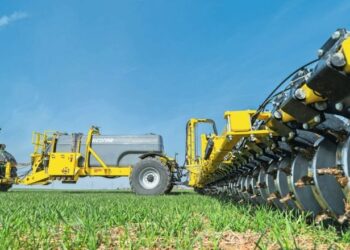 BEDNAR представить інжектор добрив для точкового внесення Nevelon EE – Техніка