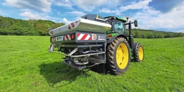 Sky Agriculture представила систему FertiEye для автоматичного налаштування розкидачів добрив – Техніка
