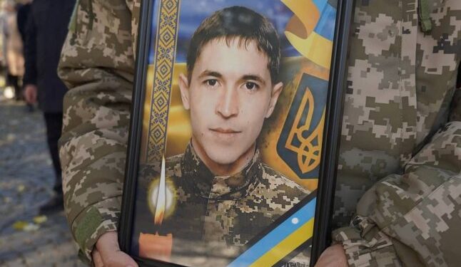 В Ужгороді поховали 35-річного захисника, який загинув на Донеччині — Закарпаття