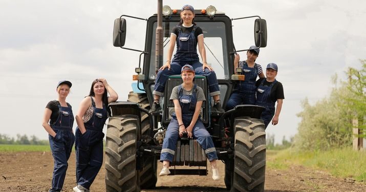 Професія трактористки увійшла до трійки найзатребуваніших у Службі зайнятості – Техніка