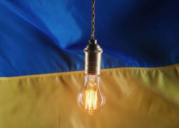 Вечір без світла: по всій країні введено аварійні відключення електроенергії — Закарпаття