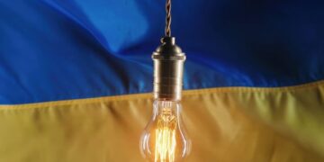 Вечір без світла: по всій країні введено аварійні відключення електроенергії — Закарпаття