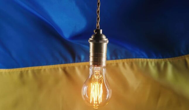 Вечір без світла: по всій країні введено аварійні відключення електроенергії — Закарпаття