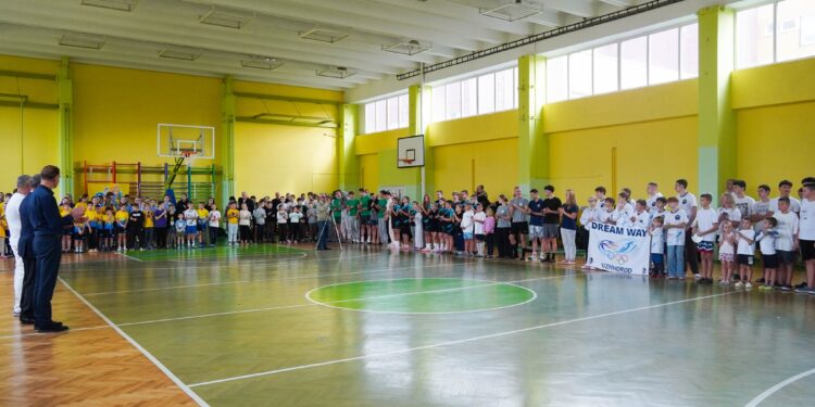 Чемпіонат із плавання об’єднав юних спортсменів із чотирьох міст Закарпаття –