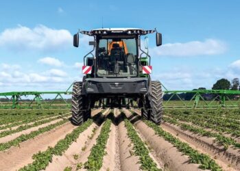 AMAZONE представила самохідний обприскувач Pantera 7004 – Техніка