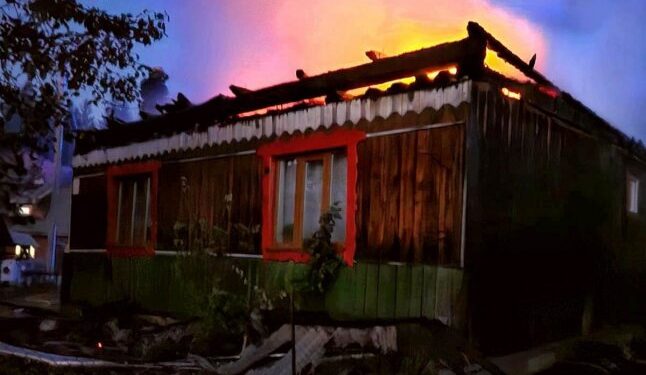 У селі на Рахівщині горів житловий будинок — Закарпаття