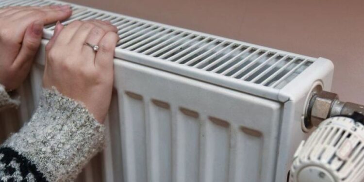 Економіка: У найближчі кілька тижнів ми не зможемо подати опалення, — Садовий