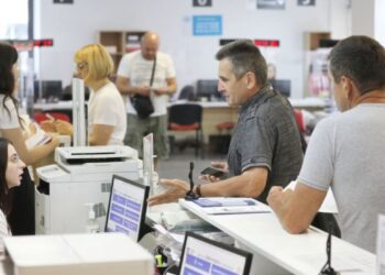 Економіка: За цією послугою у Львові скоротили кількість візитів удвічі