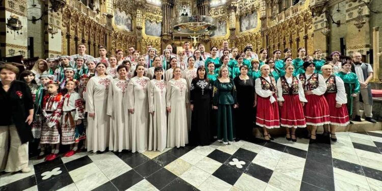 Folkband “Бабовка” гідно представив Закарпаття в Іспанії (ФОТО)