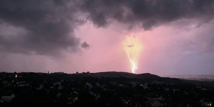 “Ймовірні грози”. Синоптикиня розповіла про погоду у вихідні в Україні