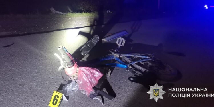 На Тячівщині позашляховик наїхав на 10-річного велосипедиста (ФОТО)