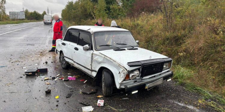 На трасі між Ужгородом і Мукачевом загинув водій «Лади» (ФОТО)