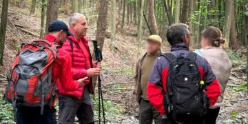 На Ужгородщині розшукали 73-річного грибника, який заблукав у лісі (ФОТО)