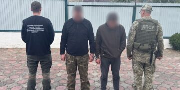 На Закарпатті затримали двох чоловіків, які намагалися незаконно перетнути кордон (ФОТО)