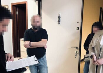 На Закарпатті затримали ужгородця, який за $1700 обіцяв «вплинути» на посадовців ТЦК (ФОТО)