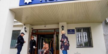 Надія Дьолог інспектувала безбар’єрність поліції на Закарпатті: що перевірила паралімпійська чемпіонка (ФОТО) –