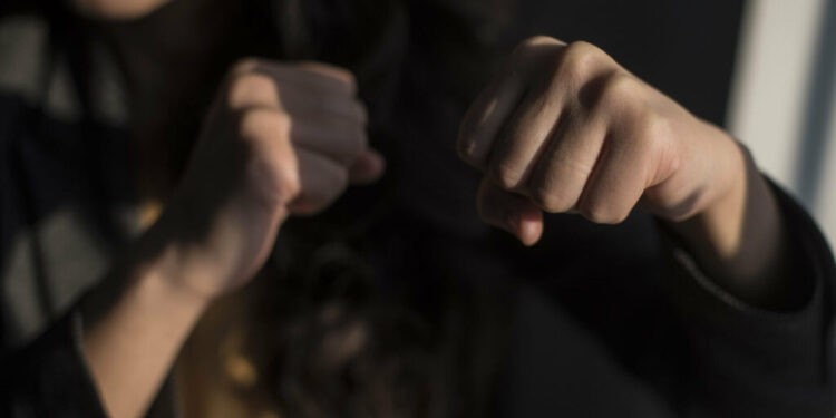 Побиття у Широкому Лузі: поліція Тячівщини розслідує напад, скоєний 14-річним підлітком –