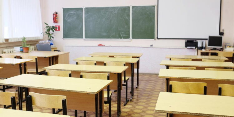 Посадовця Ужгородської міськради та підрядника обвинувачують у заволодінні 1,7 млн грн бюджетних коштів