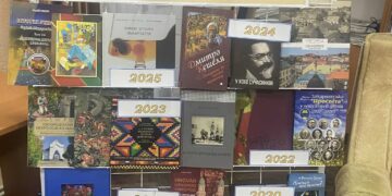 Пропозиція Гавроша: Ужгородській публічній бібліотеці можуть присвоїти ім’я Петра Скунця (ФОТО) –